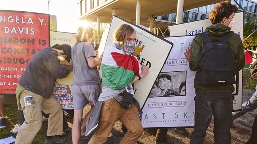 Opnieuw onrustig bij pro-Palestijns protest UvA, ME paraat om in te grijpen